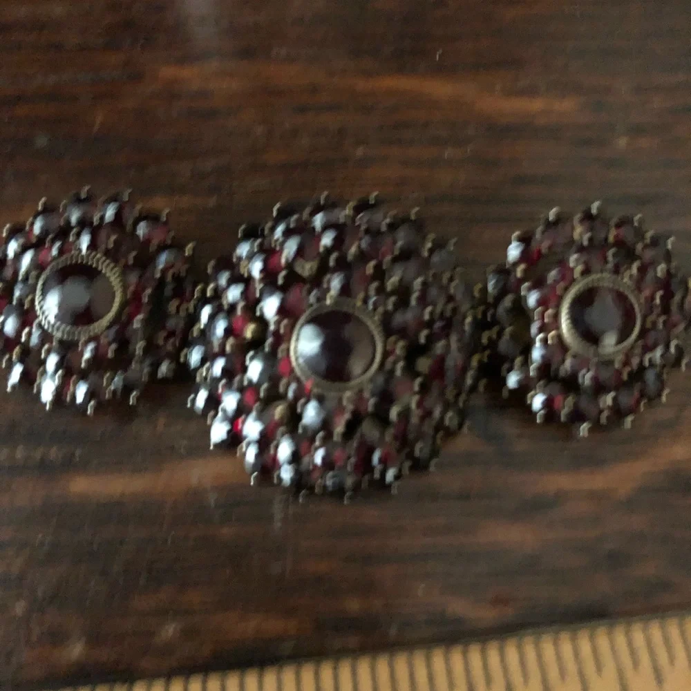 Victorian Garnet Brooch 1800’s , tier’s in round circle ⭕️ gilt on silver,14kpin - Picture 6 of 8